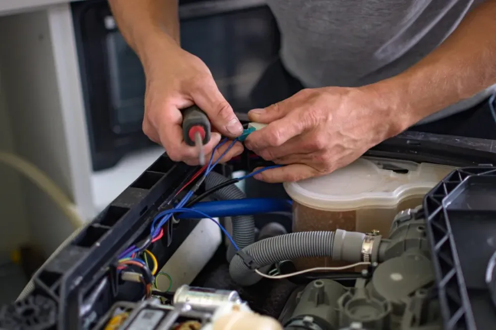 Dépannage appareils électroménagers à Solignac